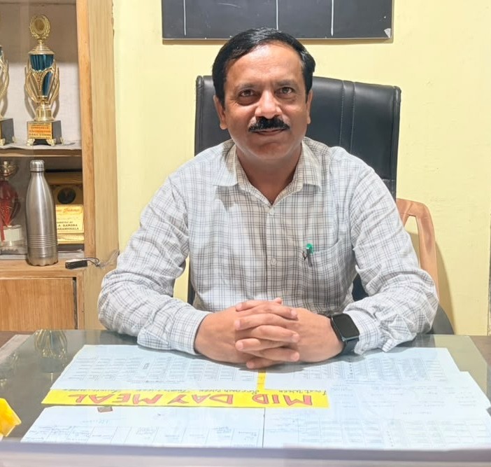 Sh. Ram Krishan Sharma, Principal